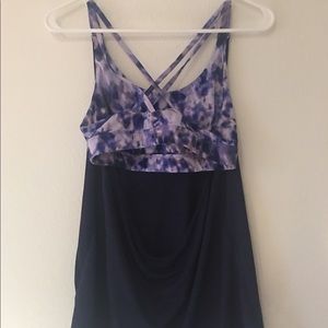 workout tank w/ built in sports bra